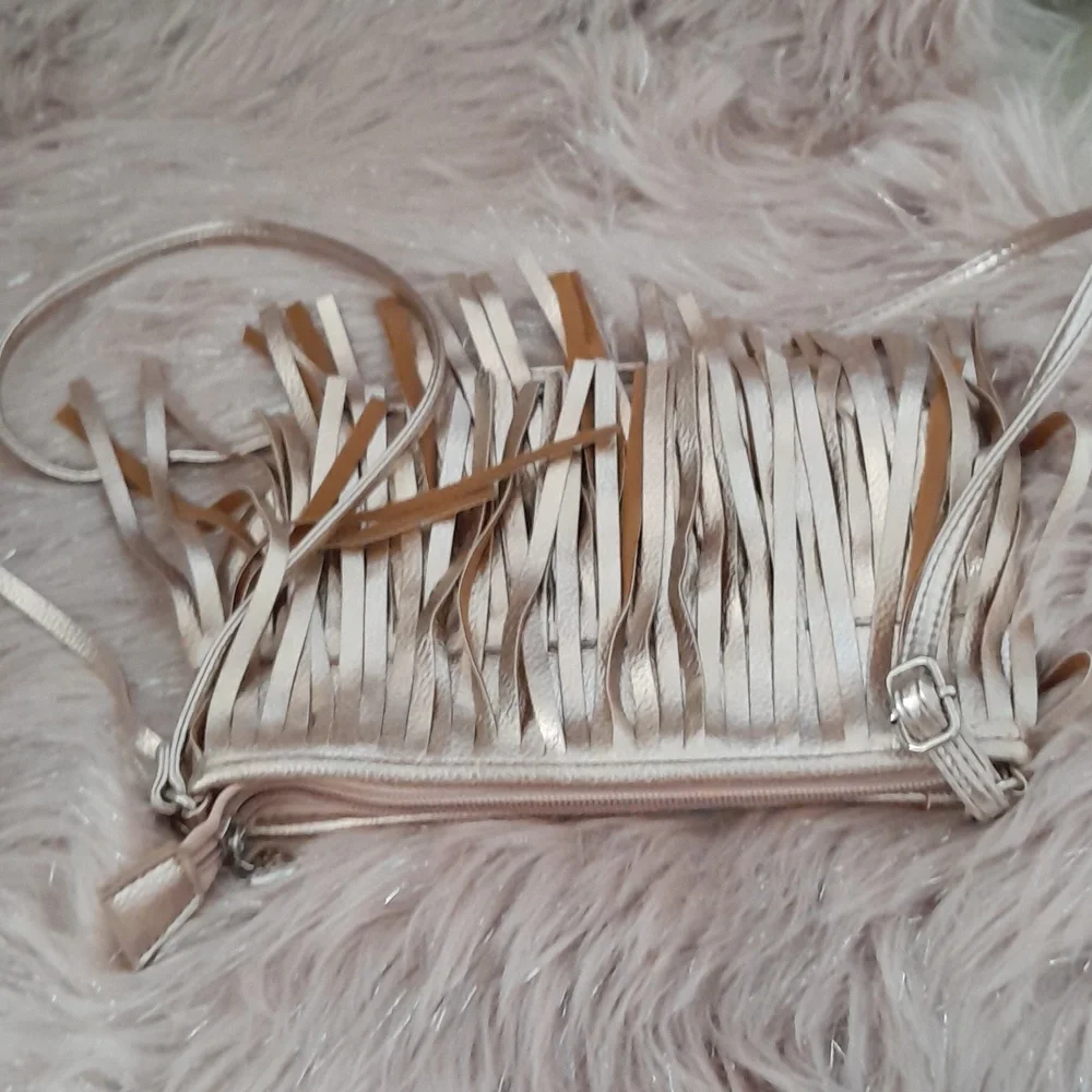 Cute Justice Crossbody Bag​ - Picture 3 of 8